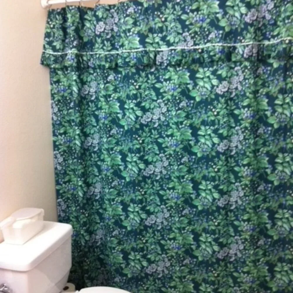Vintage EUC Laura Ashley Bramble Shower Curtain w/ Ruffle 70"x 74" - Picture 4 of 8